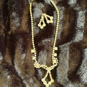 Vintage Rhinestone Necklace & Beautiful Rhinestone Drop Earrings